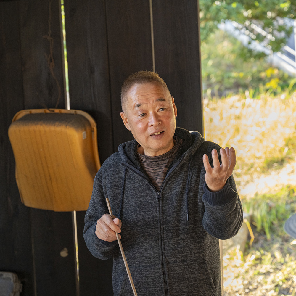 藻塩の会の方が教えてくれる